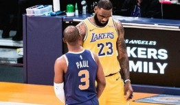 爆料詹姆斯受伤视频,视频揭秘运动场上的惊心动魄一幕